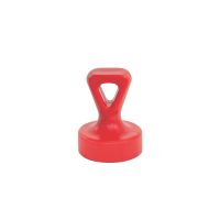 Aimant plat avec poign&eacute;e plastique, Avec oeillet, rouge